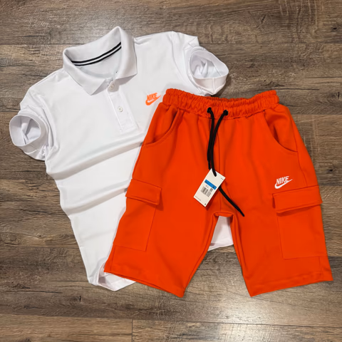 Nike Bijela Majica Tamno Narandžasti Šorc