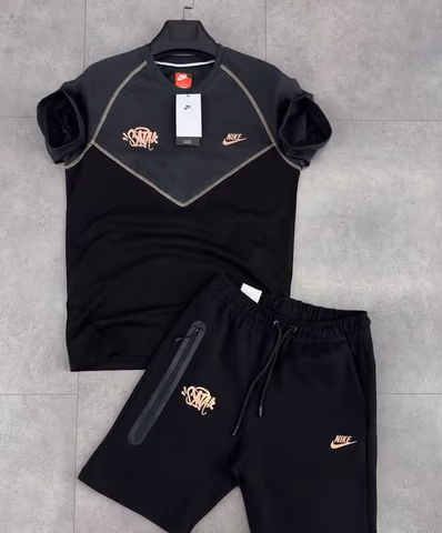 Nike Central Majica Crni Šorc